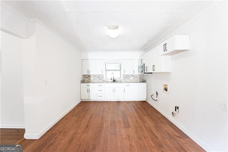 2203 Second Avenue Property Photo 4