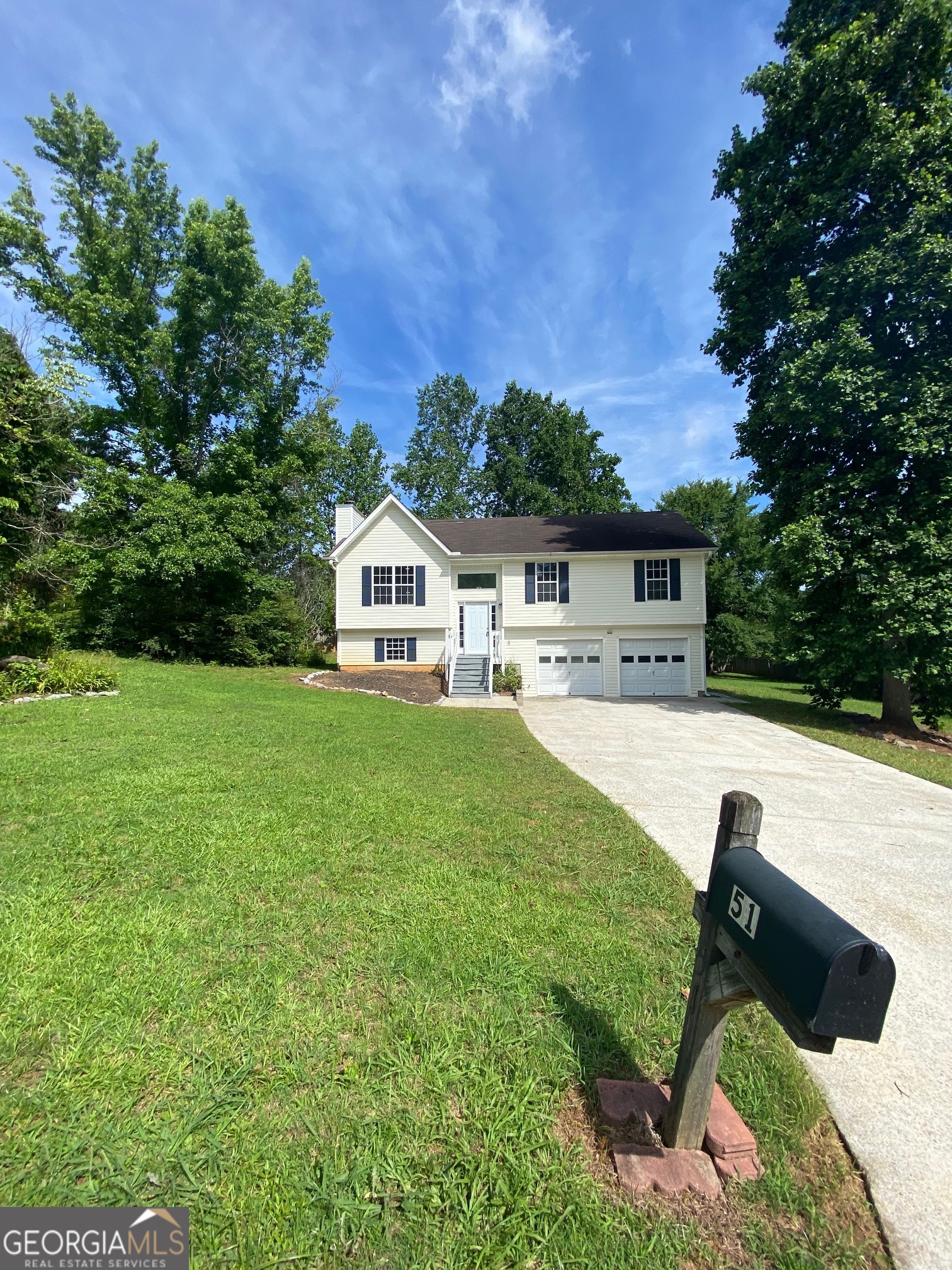 51 Connie Drive Property Photo 2