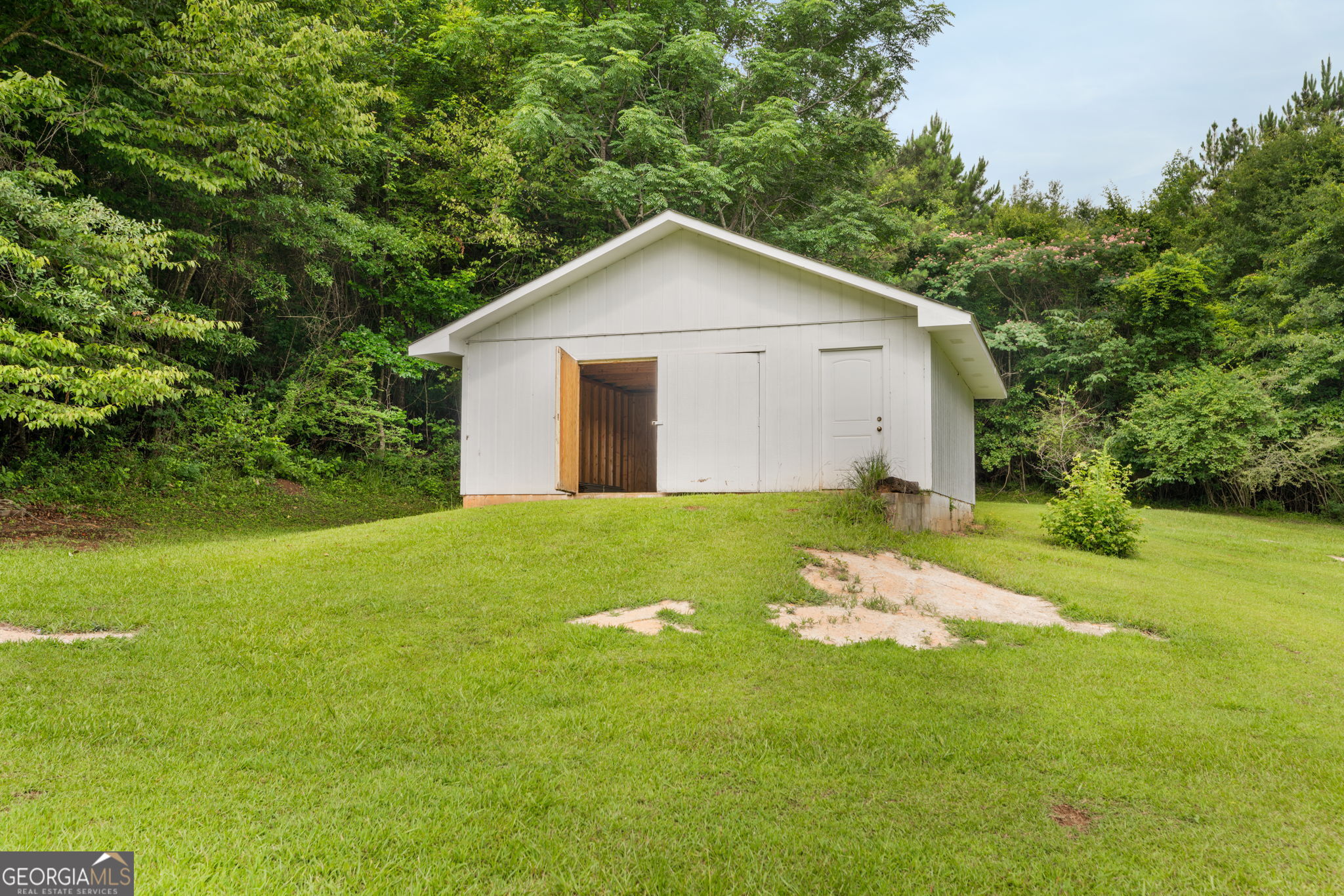 2777 Glen Echo Drive Property Photo 4