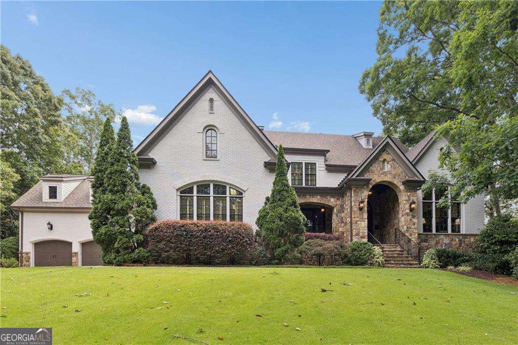 1024 Somerset Drive Nw Property Photo 1