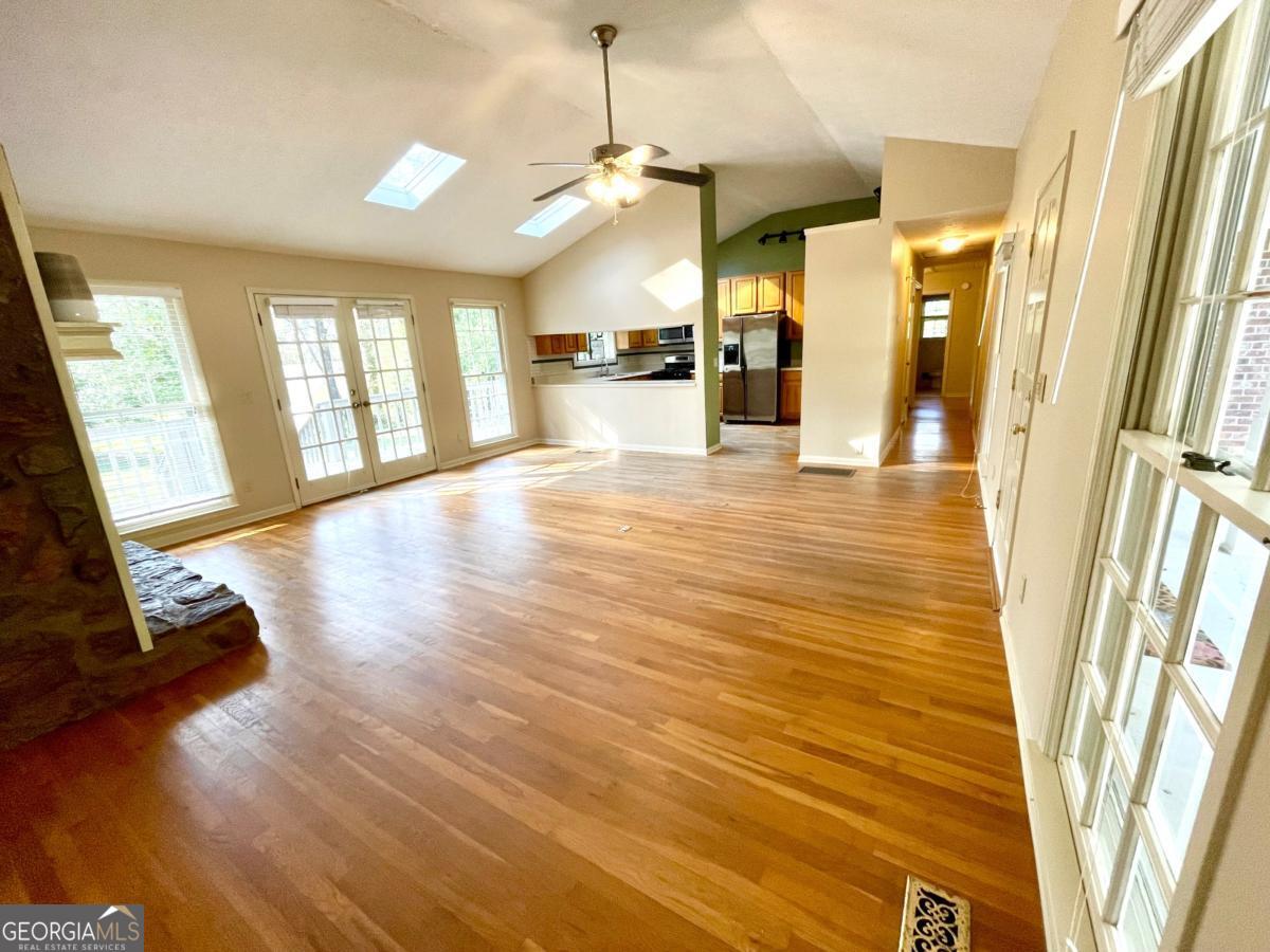 226 Pine Forest Drive Property Photo 4