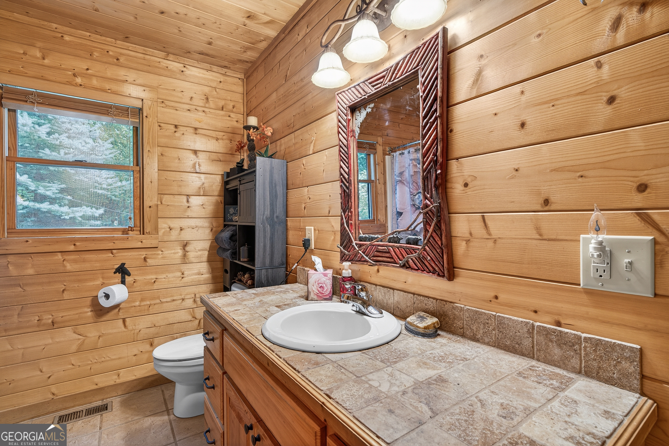 649 Weaver Creek Way Property Photo 13