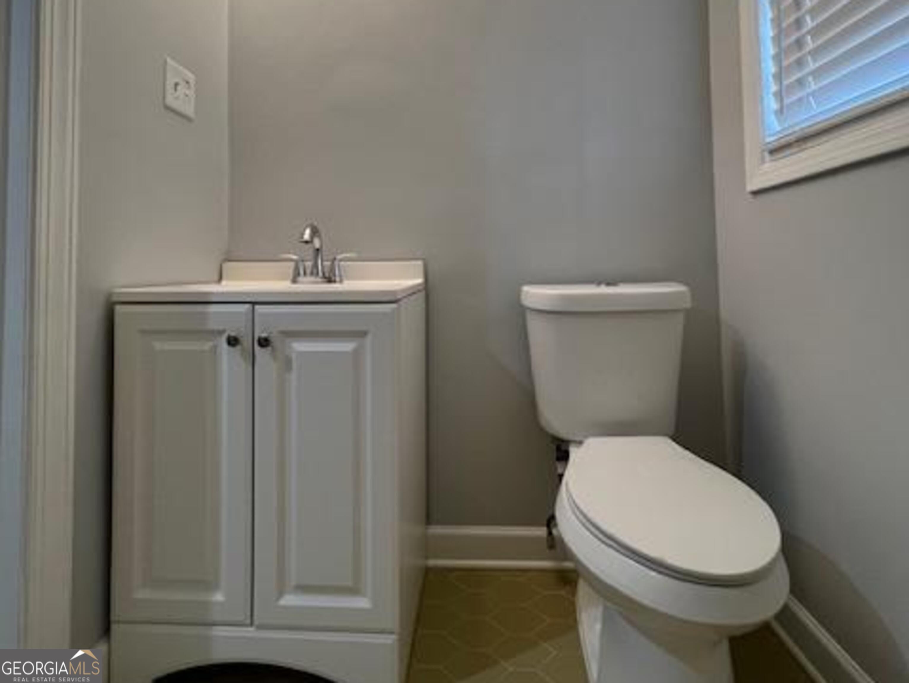 6935 Fielder Road Property Photo 10