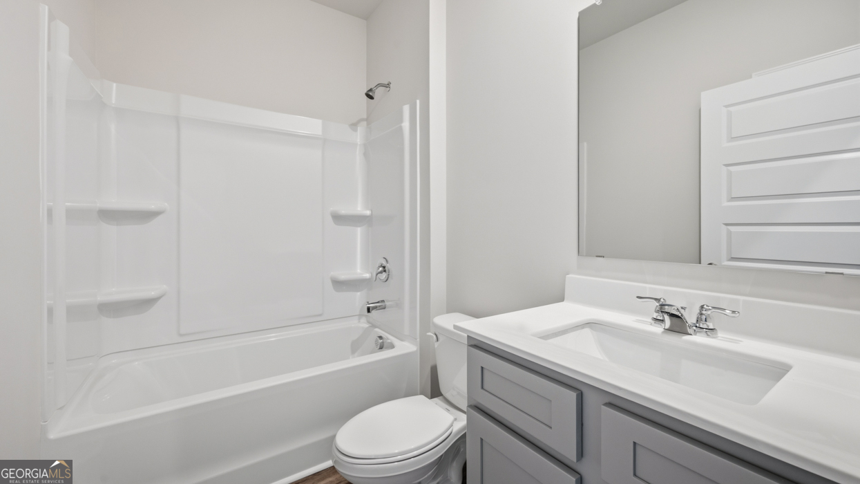 233 Bristol Boulevard Property Photo 5