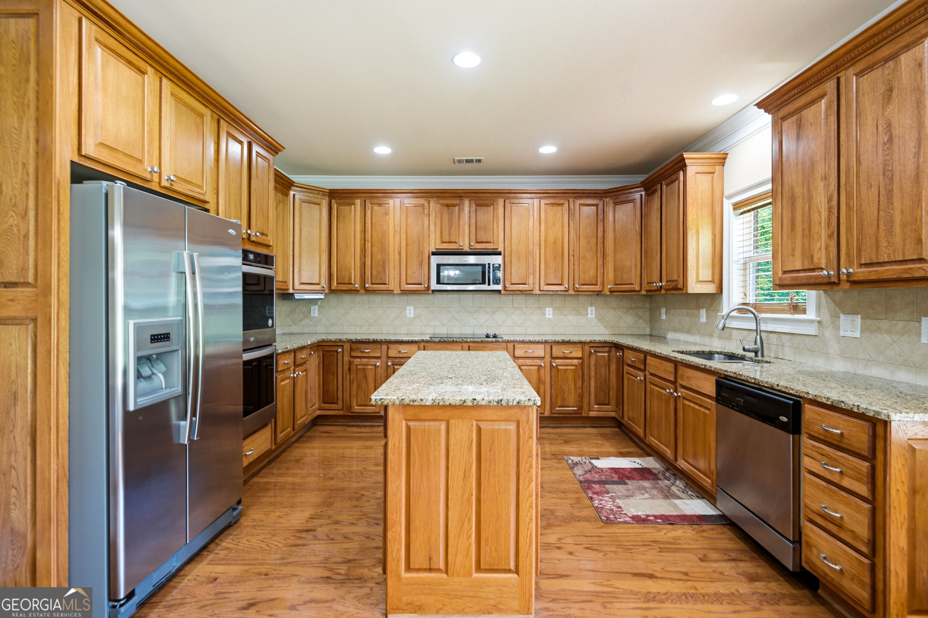 4200 Donington Way Property Photo 6