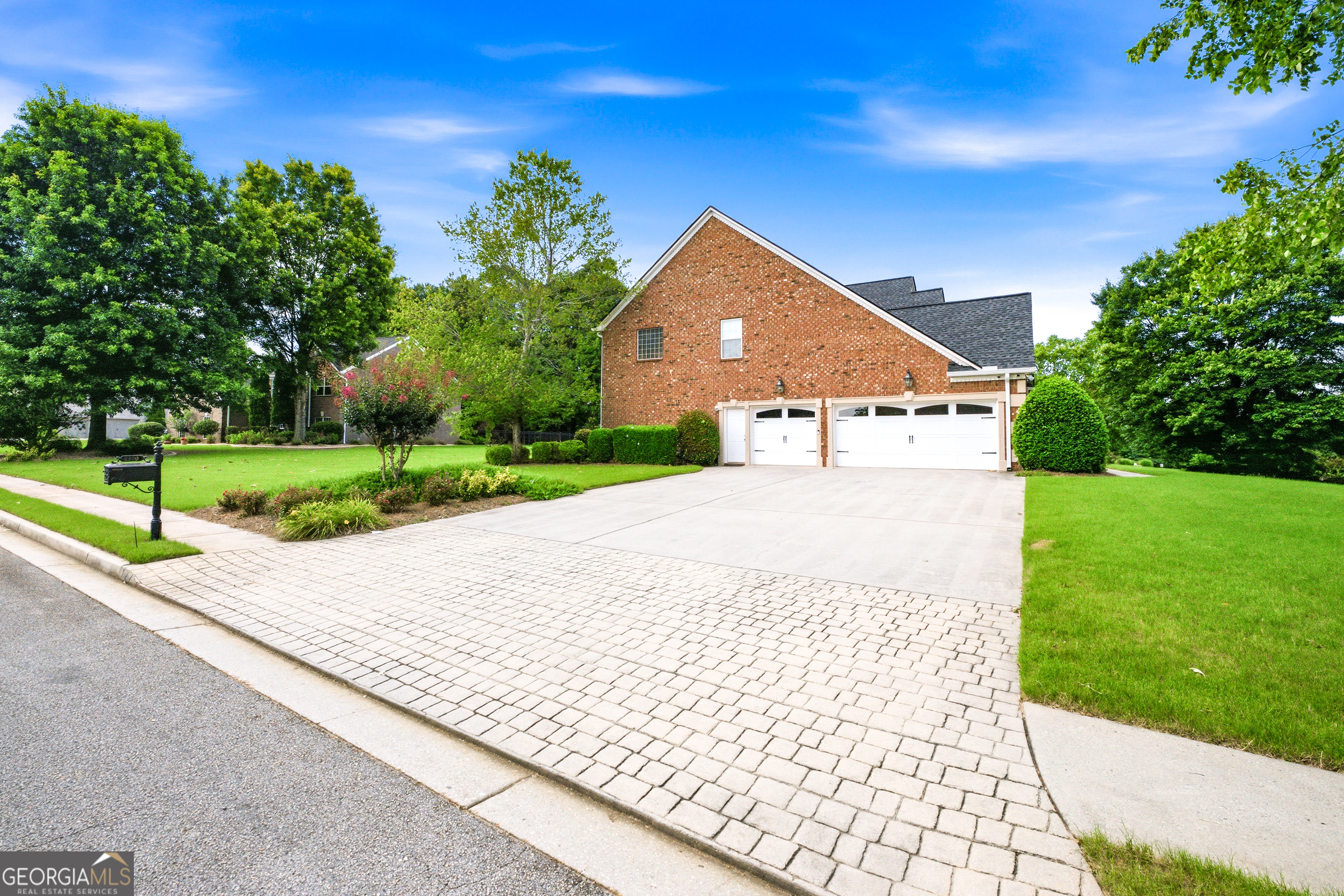 4200 Donington Way Property Photo 36