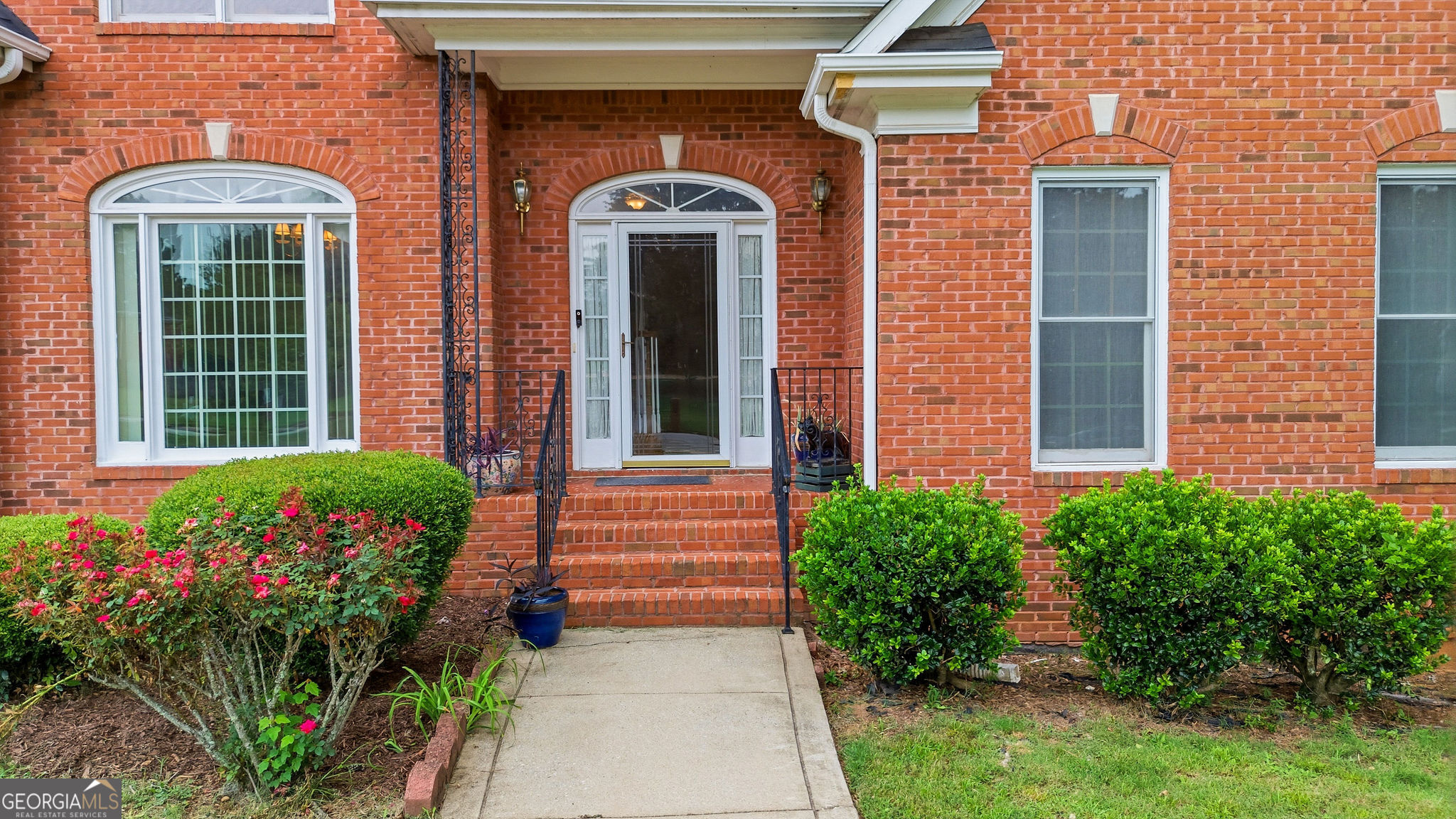 1107 Brookfield Drive Se Property Photo 2