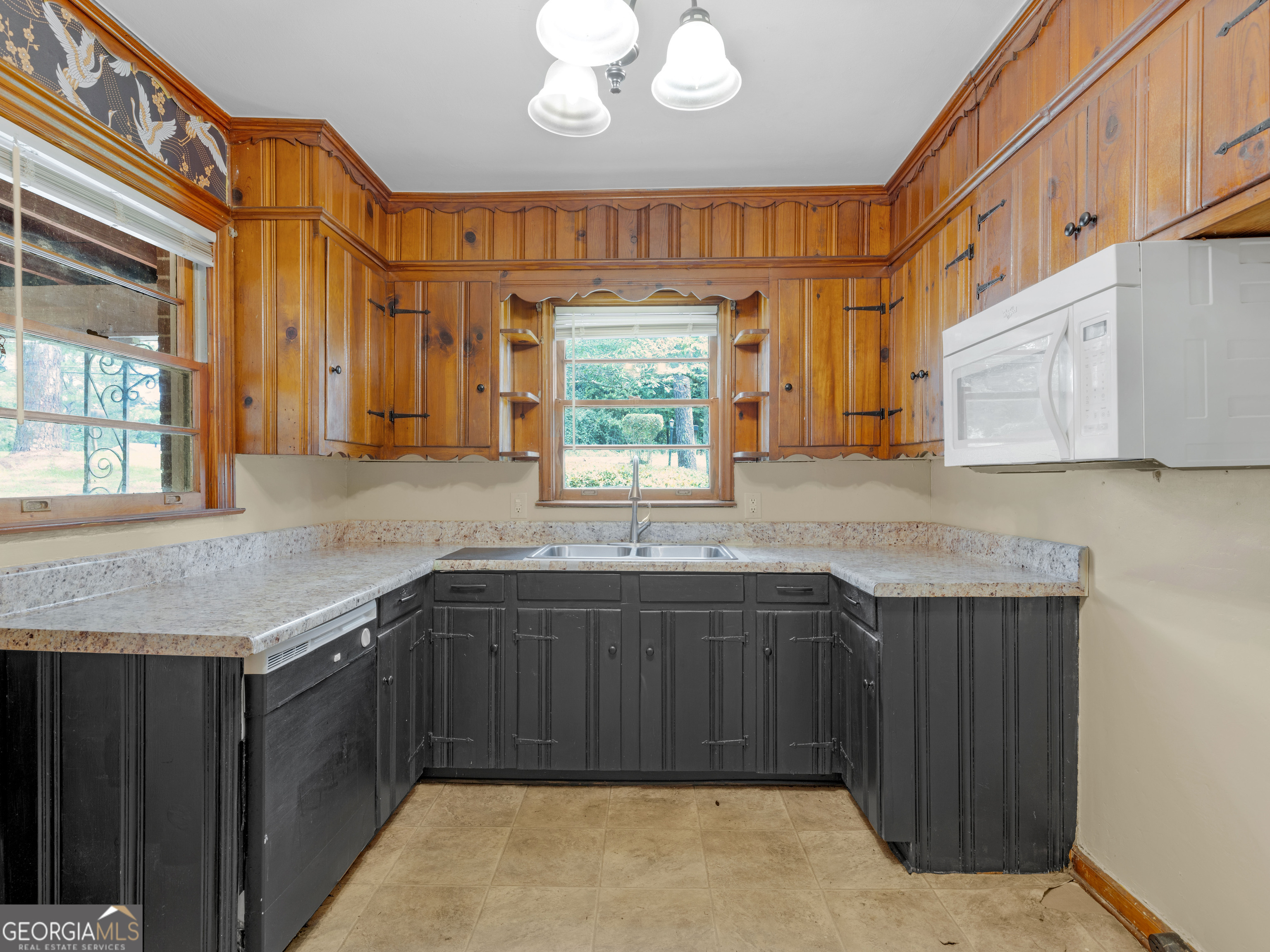1782 Upper River Road Property Photo 8