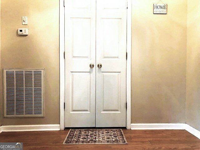 960 Mcentyre Loop Se Property Photo 9
