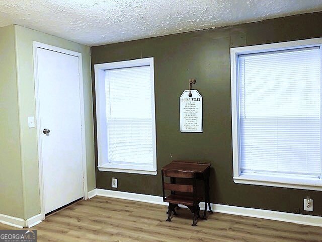 960 Mcentyre Loop Se Property Photo 30