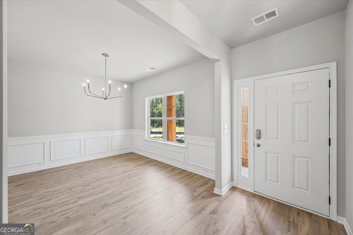 360 Waterbluff Drive Property Photo 6