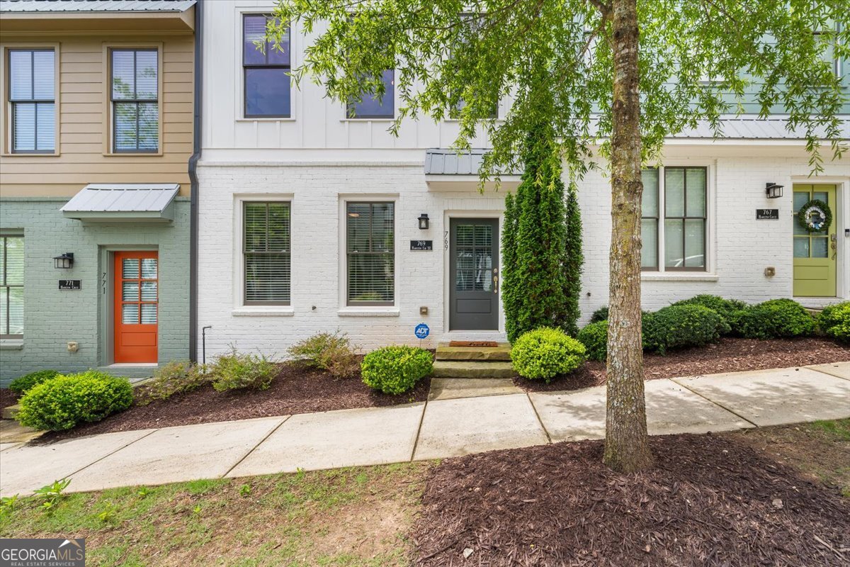 769 Hamilton Circle Se Property Photo 1