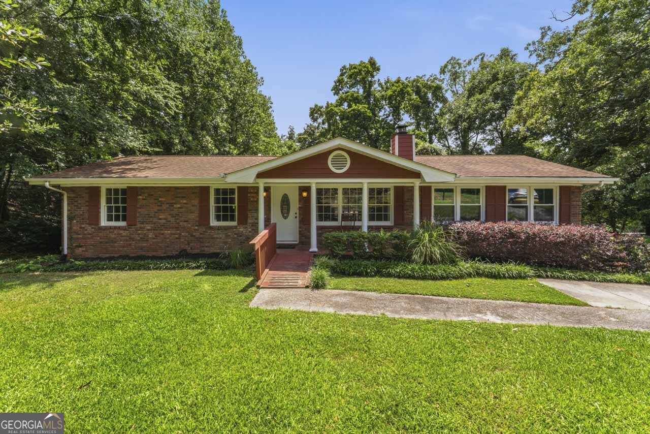 1630 Roberts Drive Se Property Photo 1
