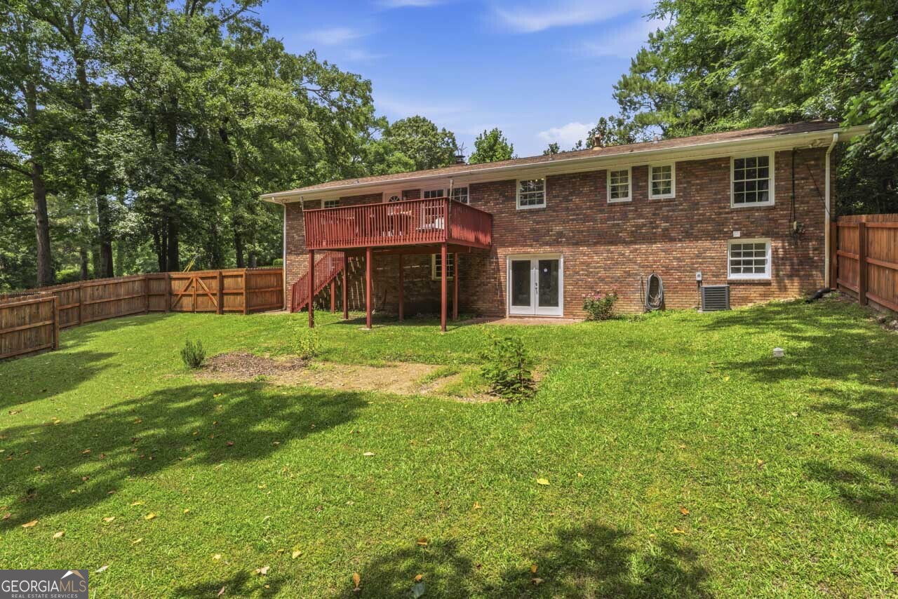 1630 Roberts Drive Se Property Photo 4