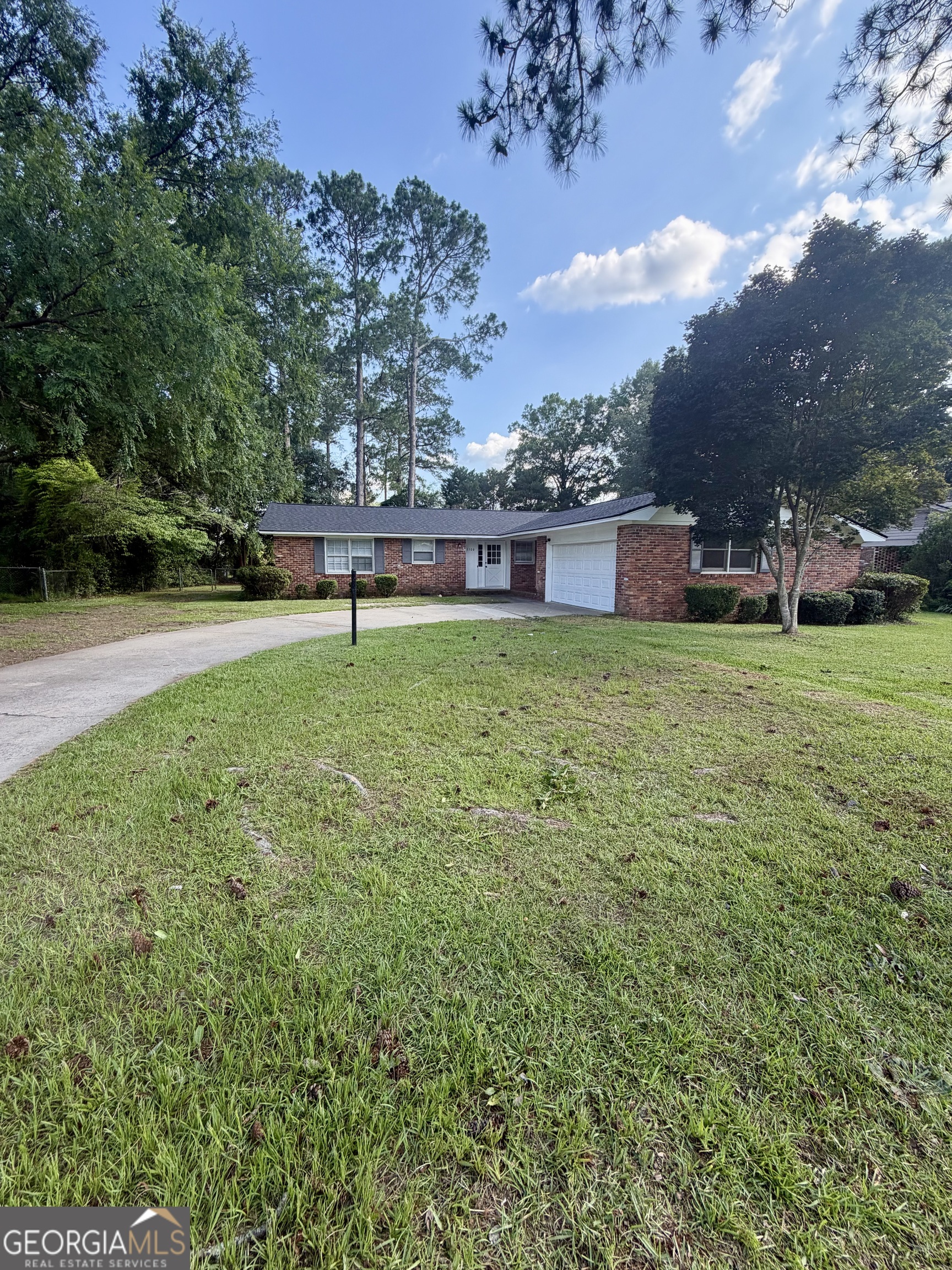 1100 Pineneedle Drive Property Photo 1