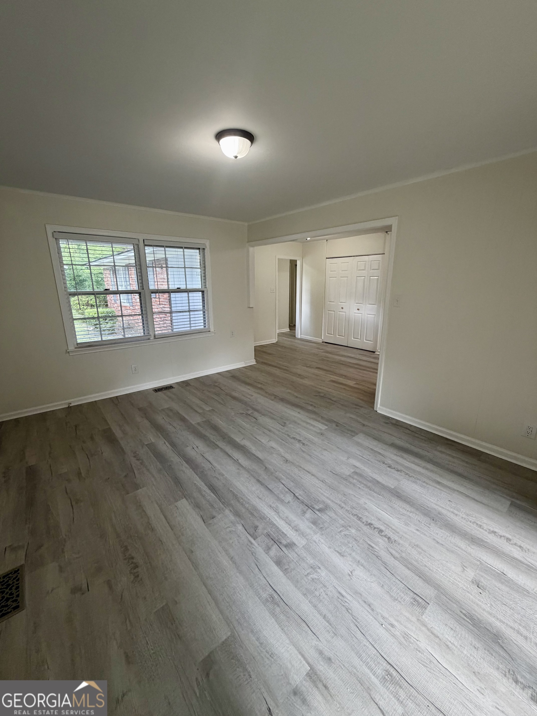 1100 Pineneedle Drive Property Photo 9