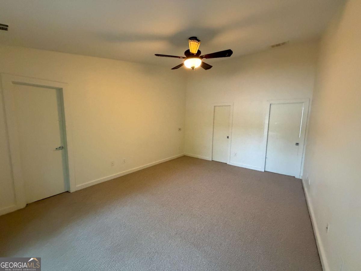 241 Maynard Terrace Se # 5 Property Photo 16