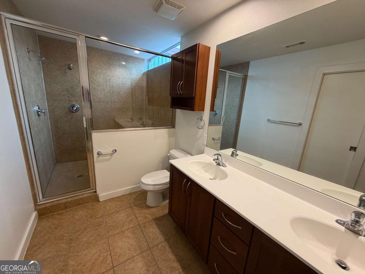 241 Maynard Terrace Se # 5 Property Photo 19