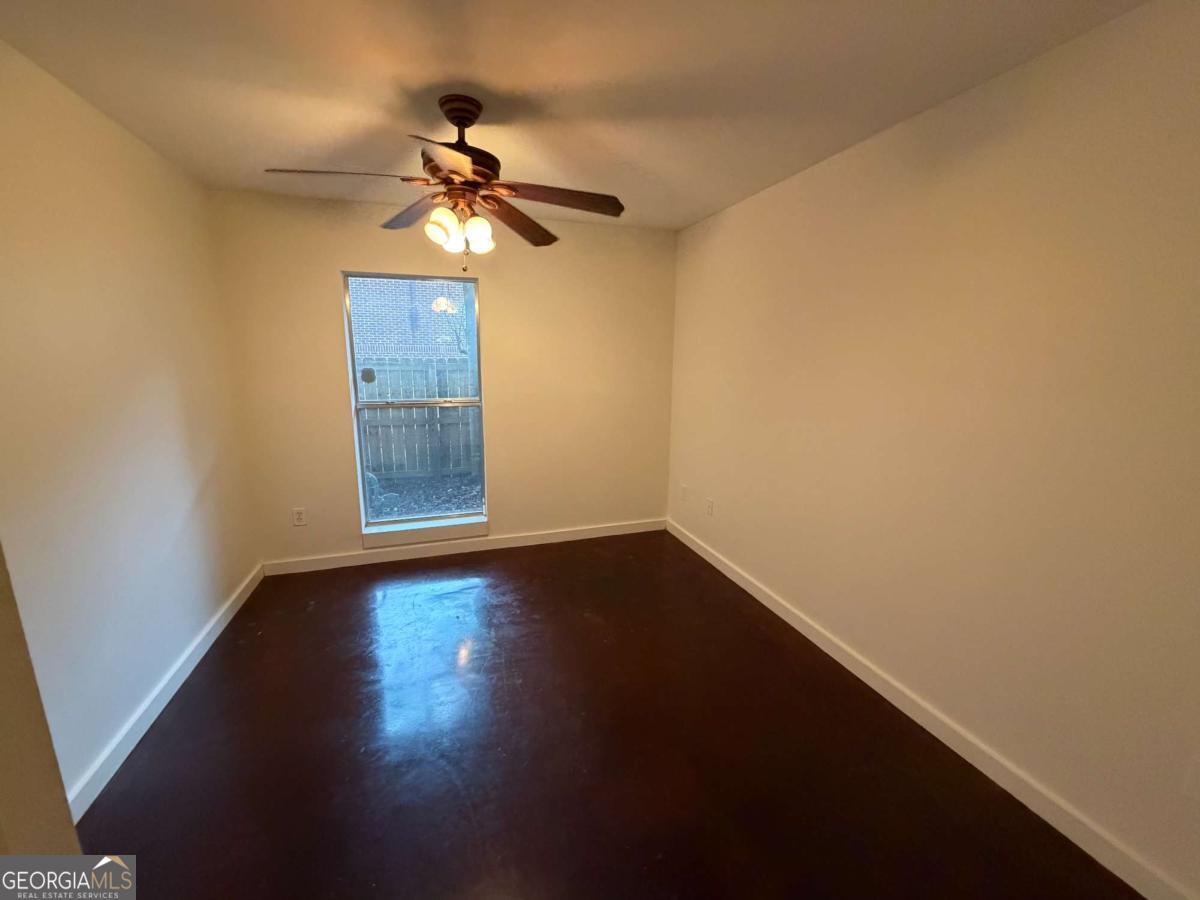 241 Maynard Terrace Se # 5 Property Photo 24