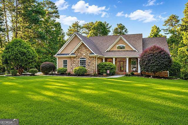 8179 Pineview Court Property Photo 1