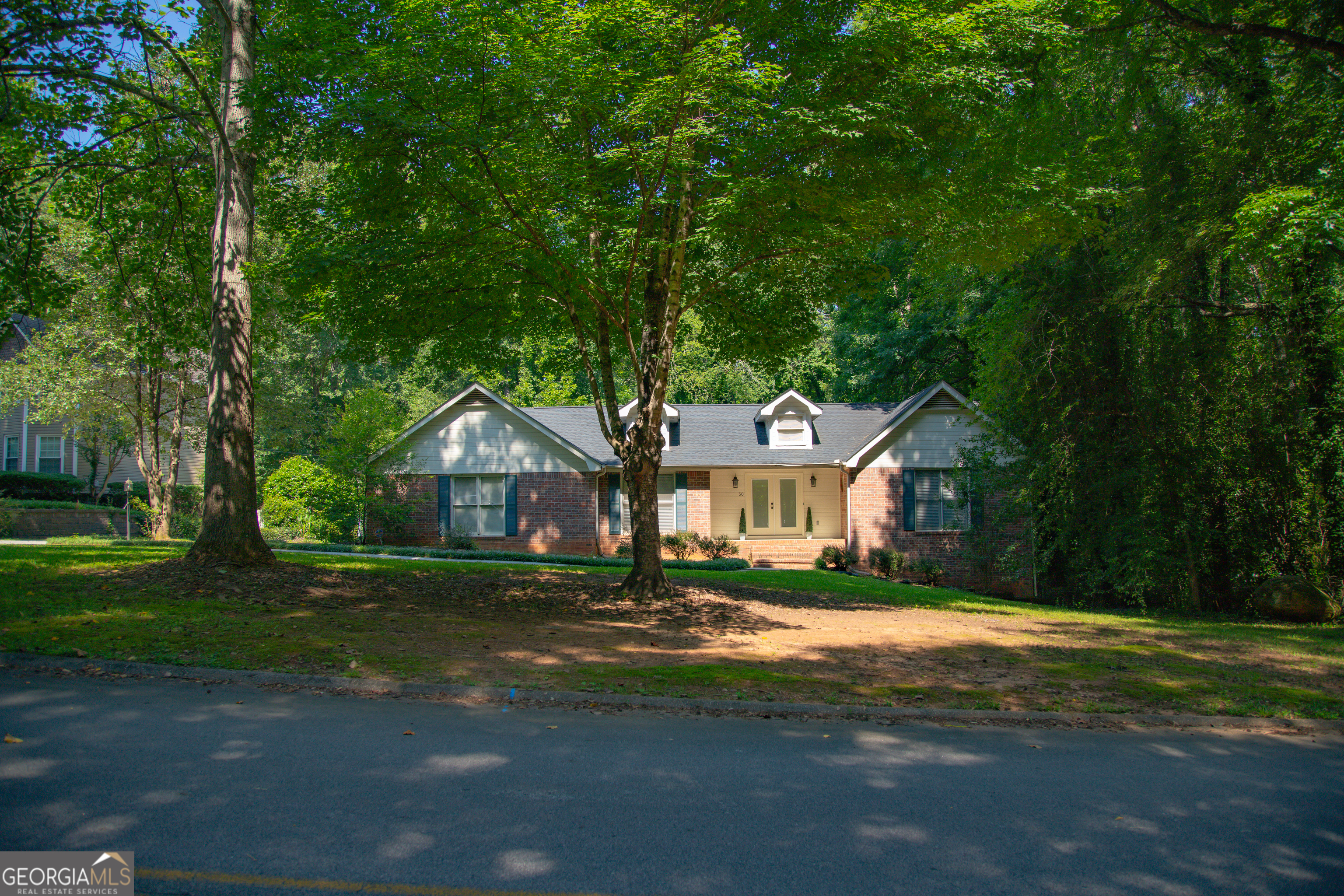 30 Laurelwood Circle Property Photo 3