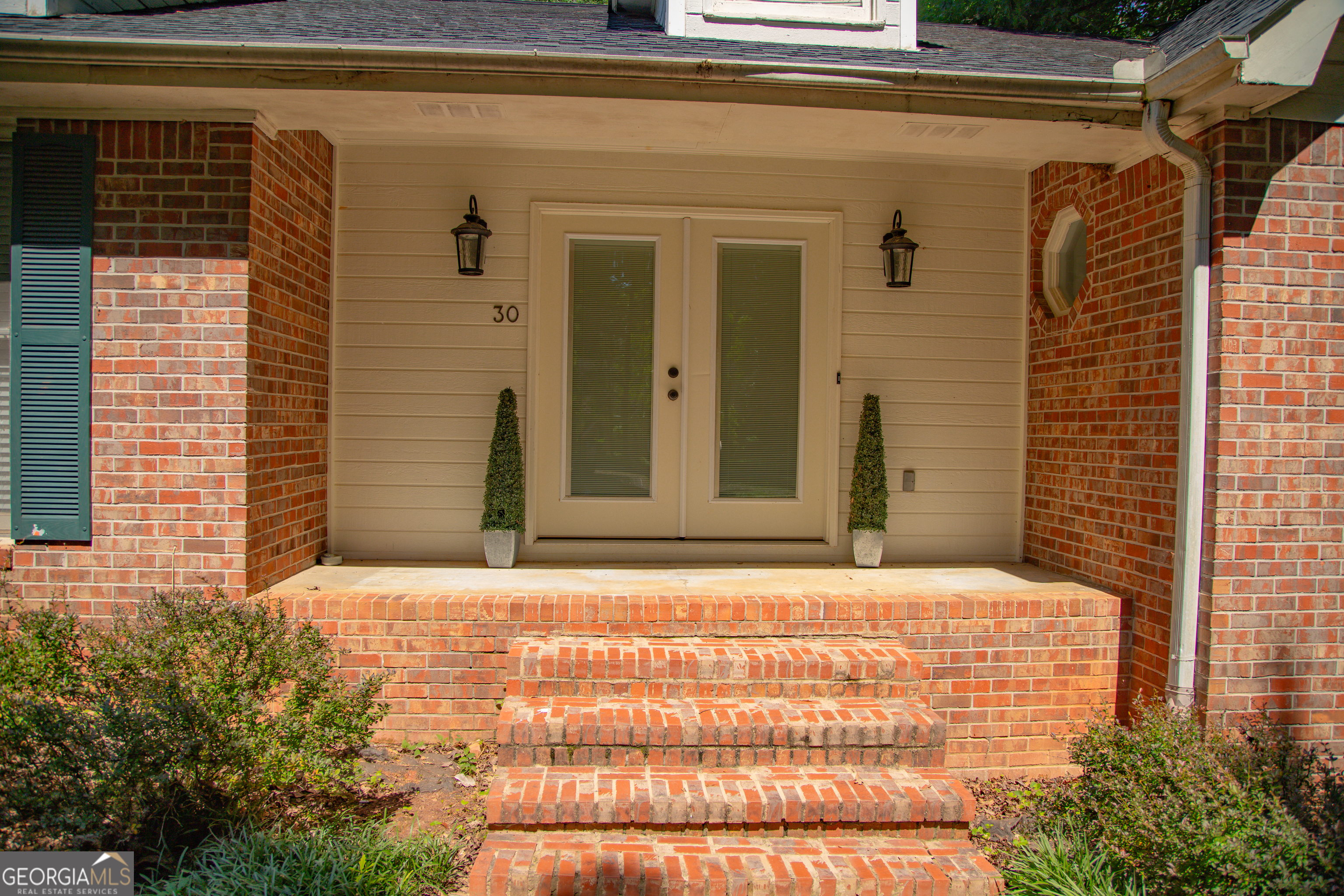 30 Laurelwood Circle Property Photo 7
