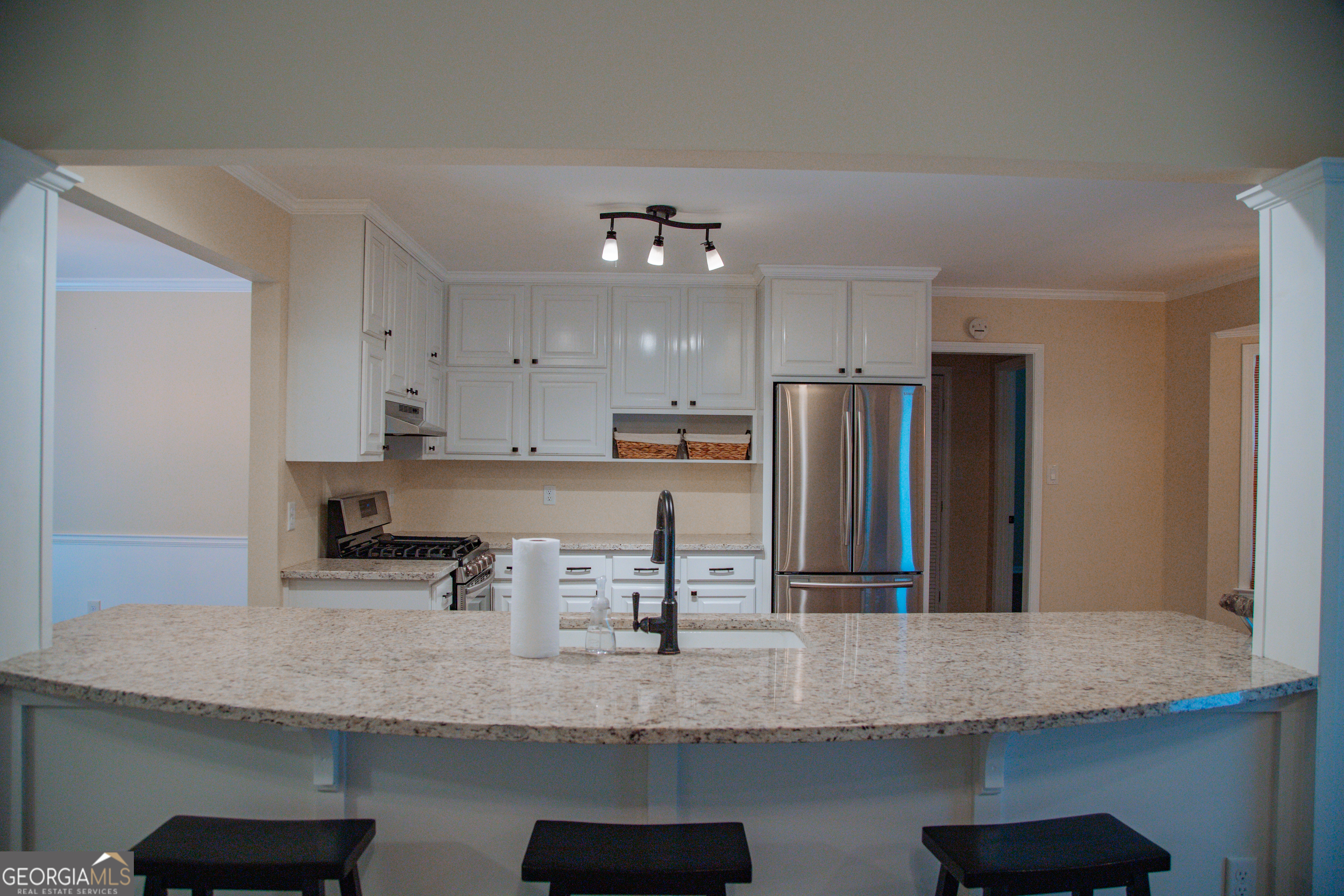 30 Laurelwood Circle Property Photo 9