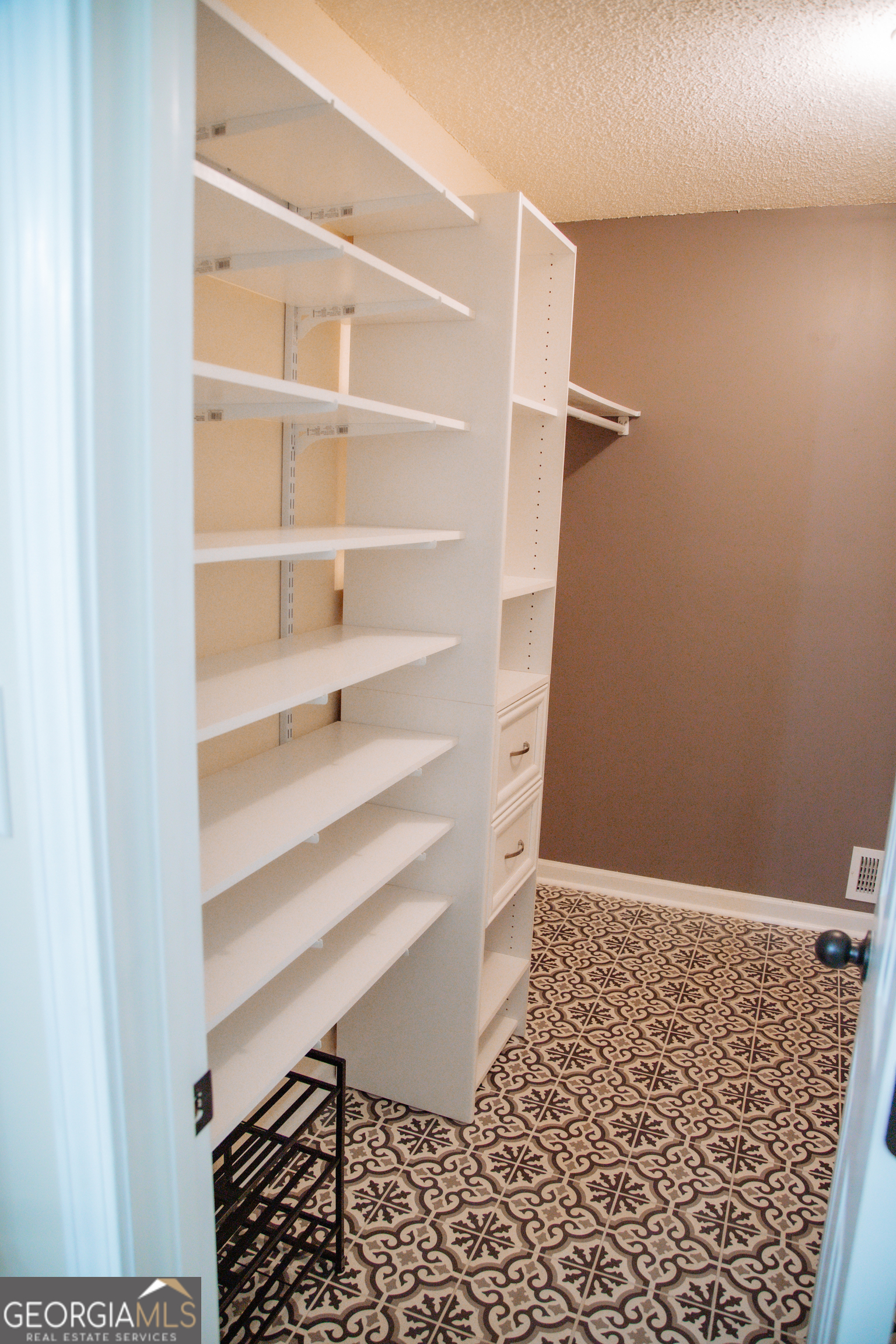 30 Laurelwood Circle Property Photo 28