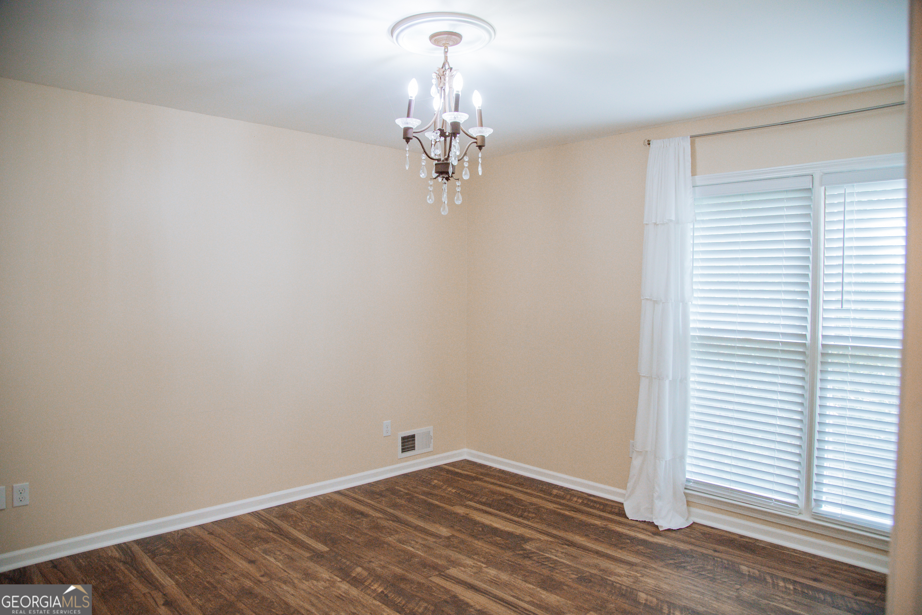 30 Laurelwood Circle Property Photo 36