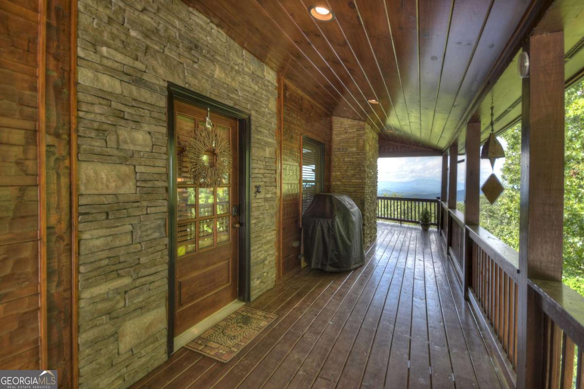 1404 Mountain High Drive Property Photo 6