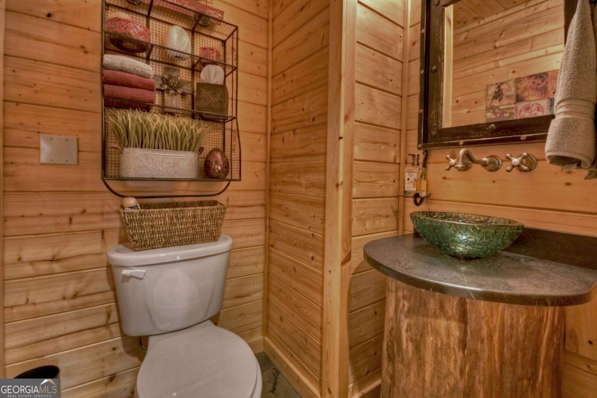 1404 Mountain High Drive Property Photo 24