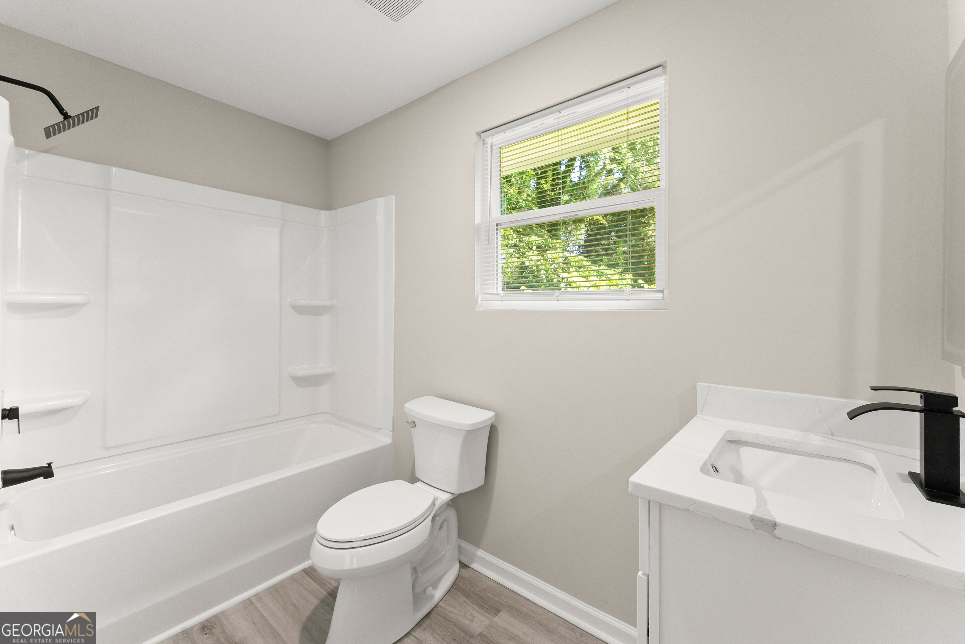 239 E Currahee Street Property Photo 13