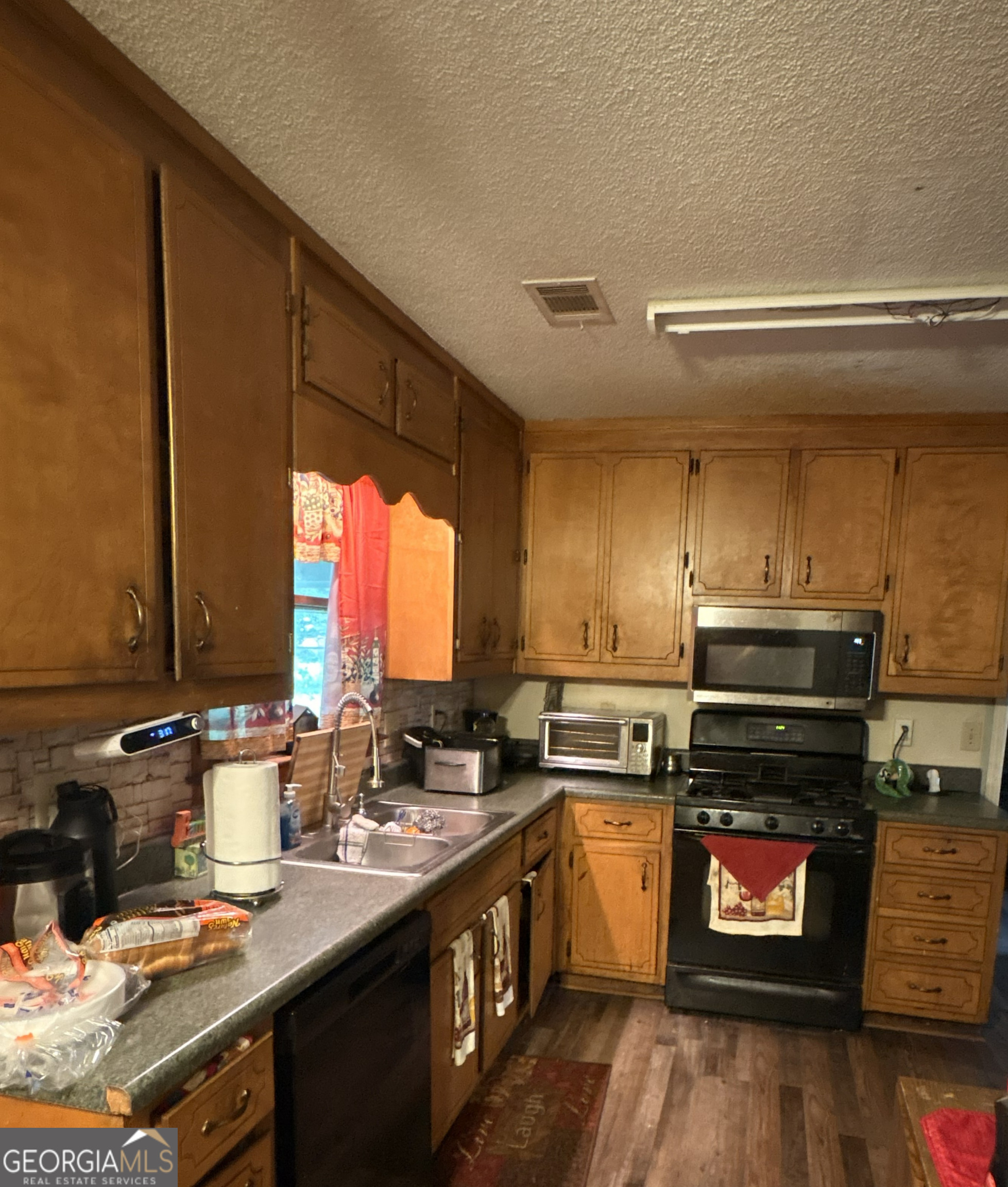731 Jefferson Drive Sw Property Photo 2