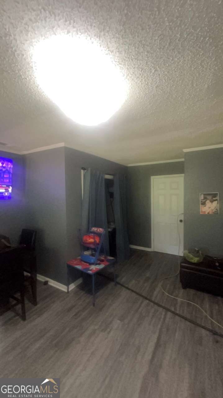 3873 Andrews Drive Property Photo 5