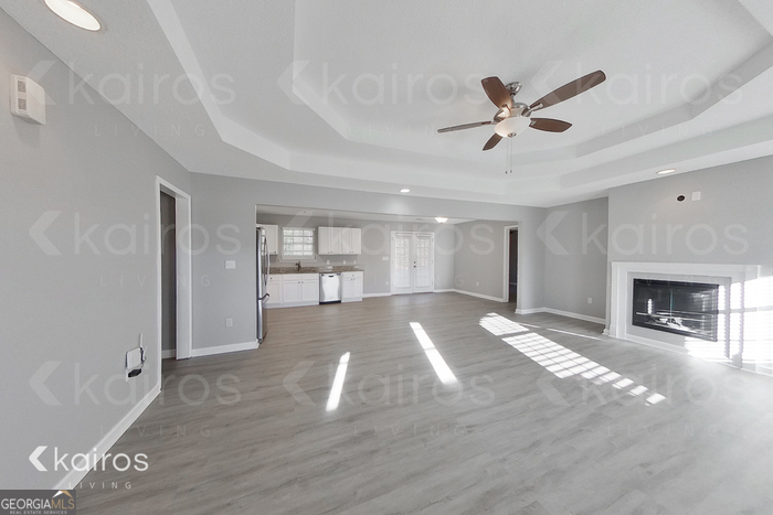334 Amanda Drive Property Photo 3