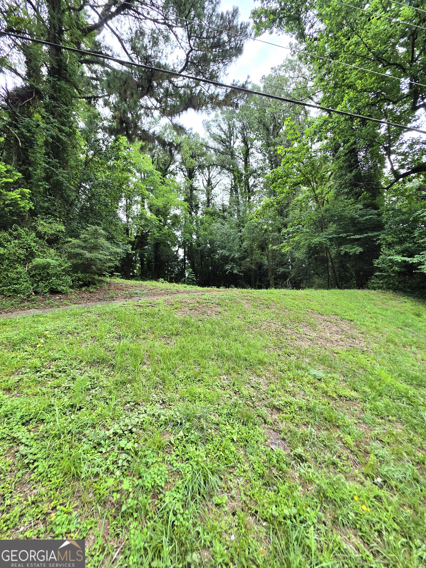 618 Simone Way Property Photo 4