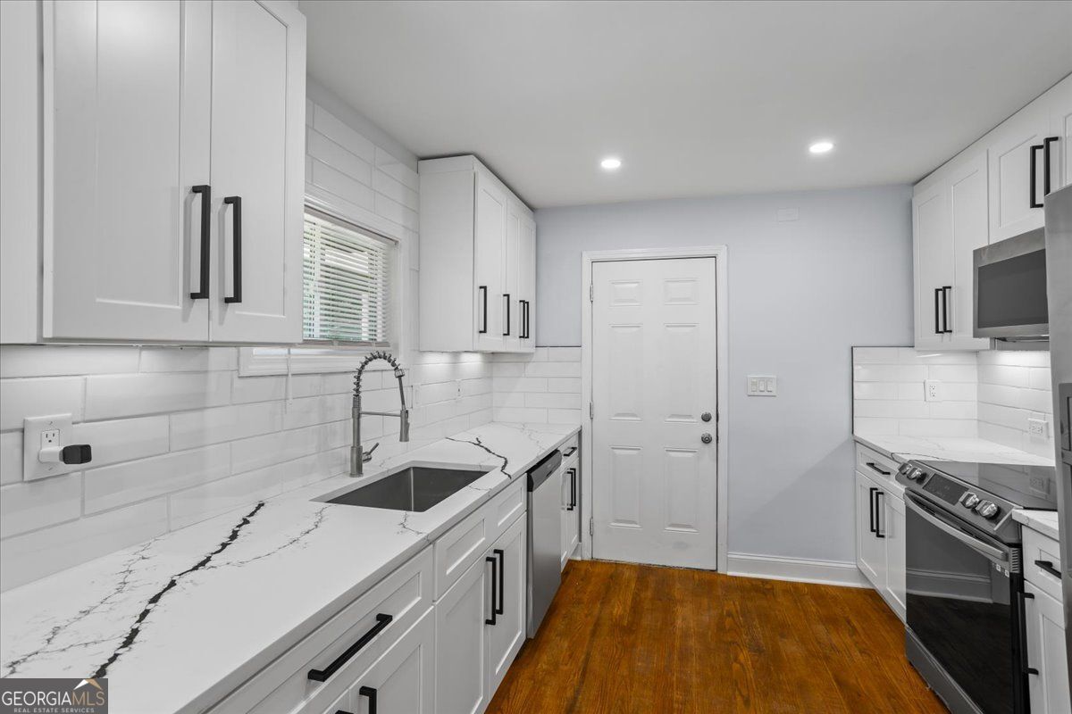 2223 Columbia Drive Property Photo 12