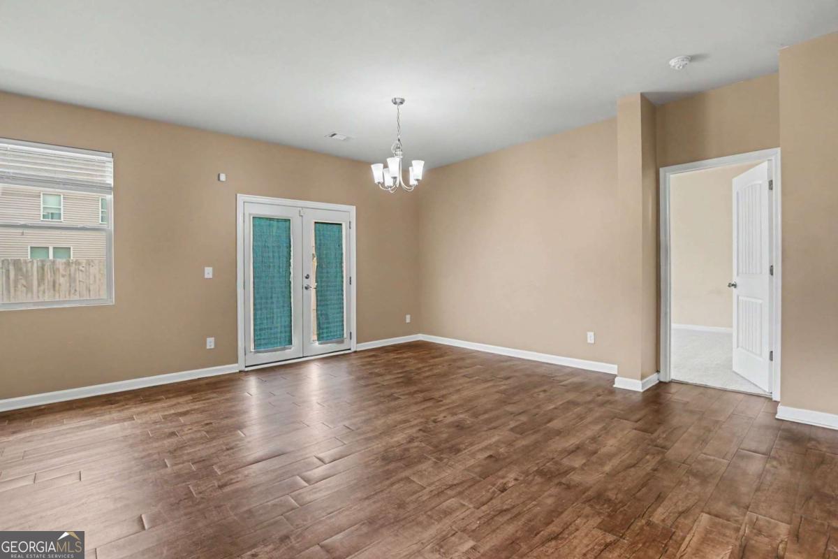 1886 Osprey Drive Property Photo 4