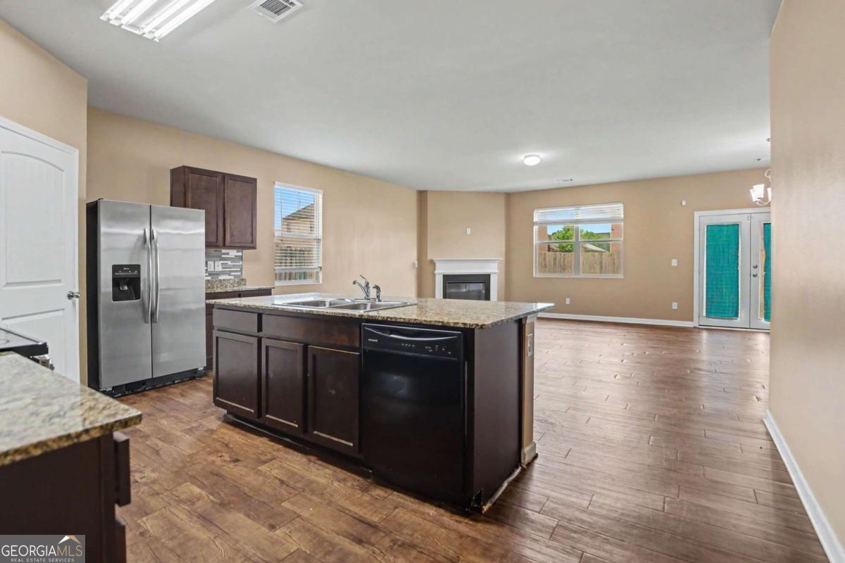 1886 Osprey Drive Property Photo 10