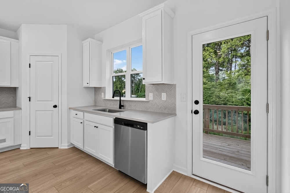 5822 Schelton Place Se Property Photo 4