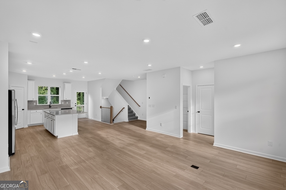 5822 Schelton Place Se Property Photo 9