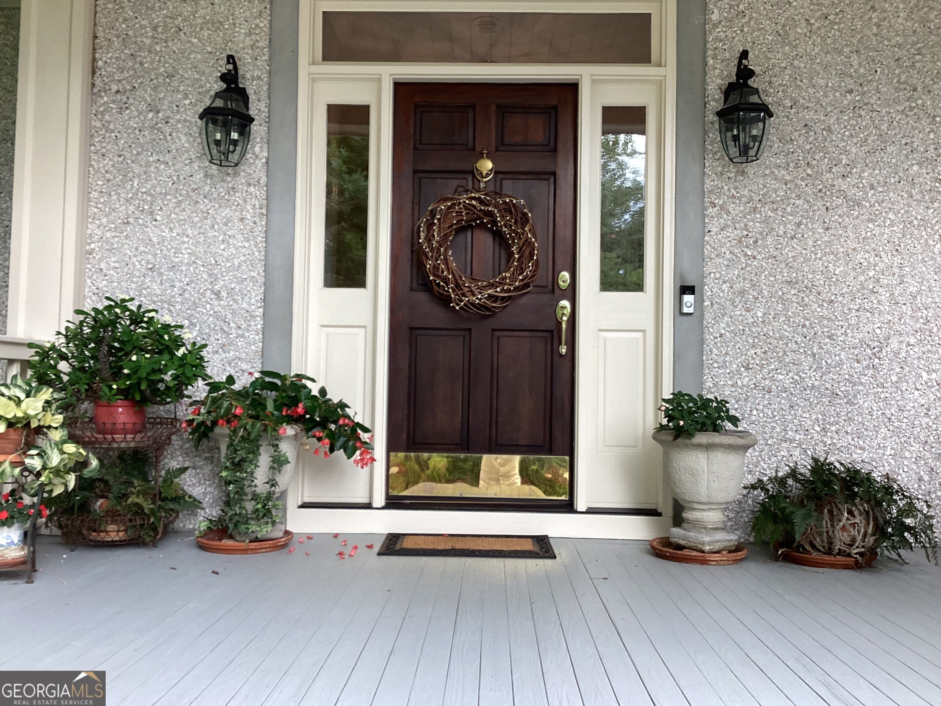 17 Boundary Lane Property Photo 4
