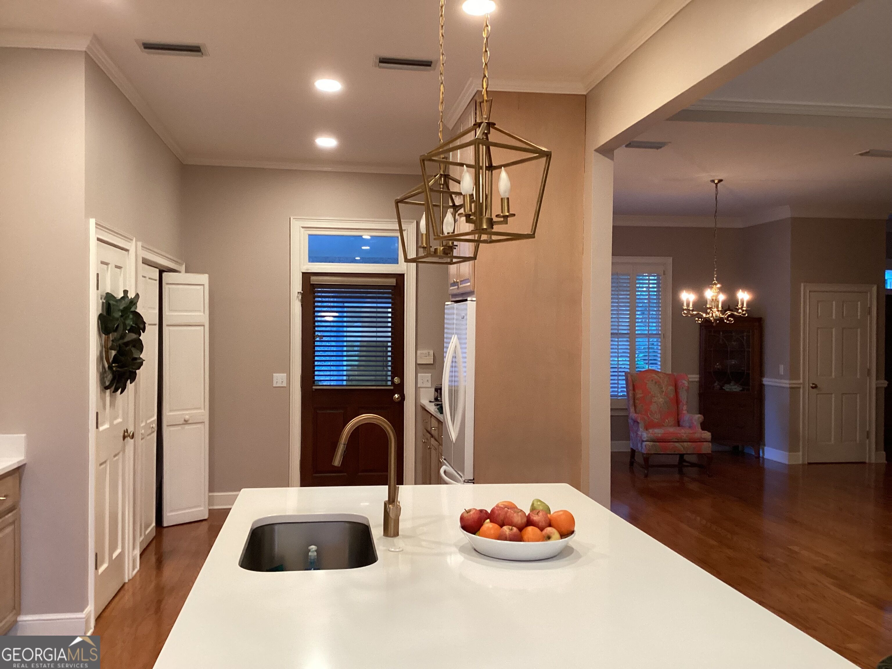 17 Boundary Lane Property Photo 13