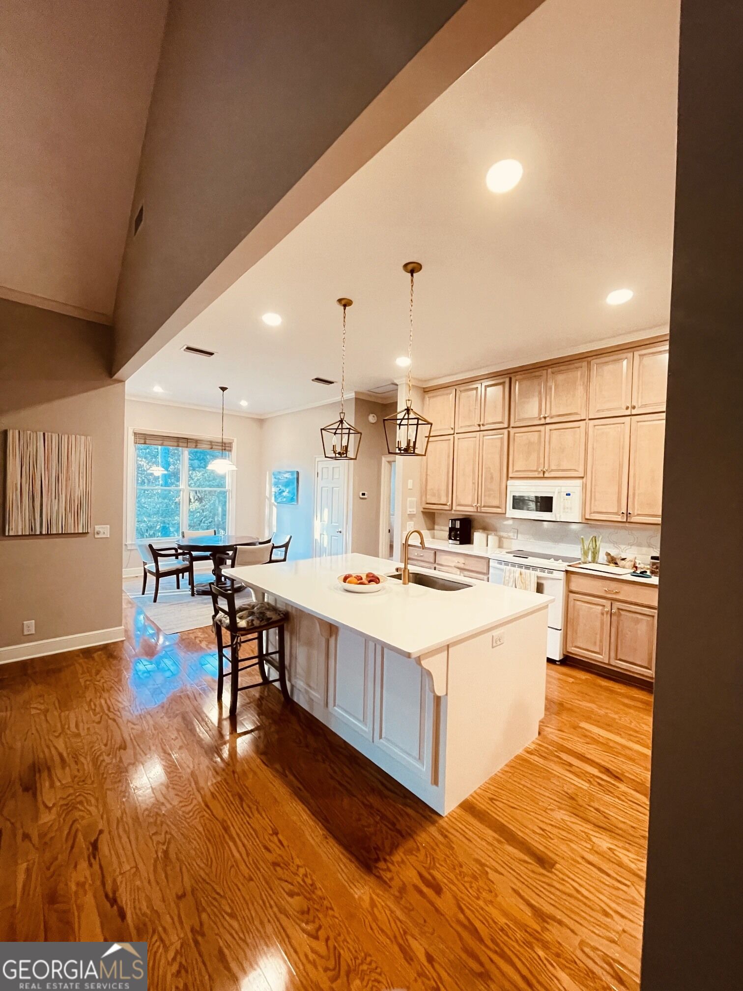 17 Boundary Lane Property Photo 16