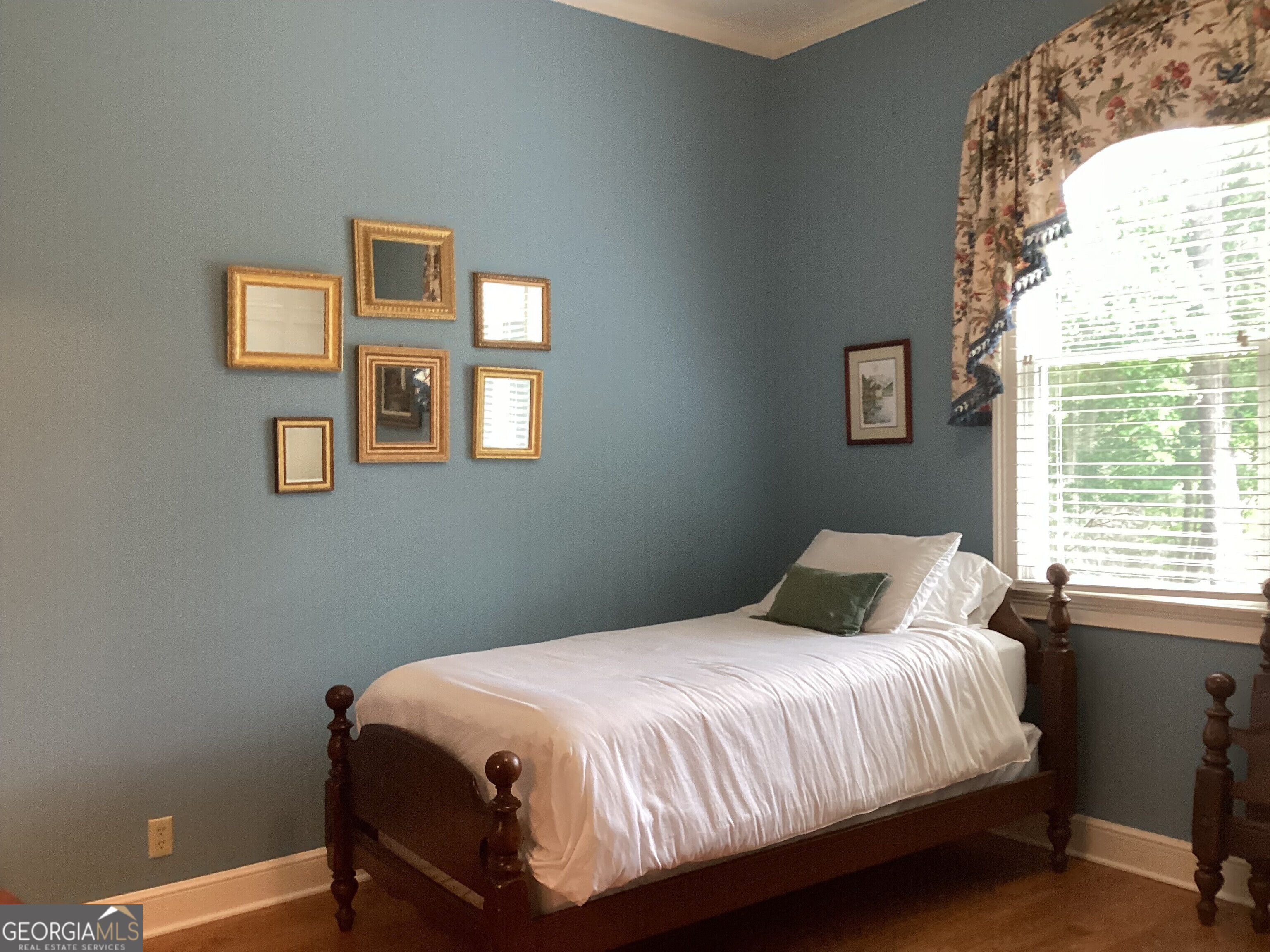 17 Boundary Lane Property Photo 22