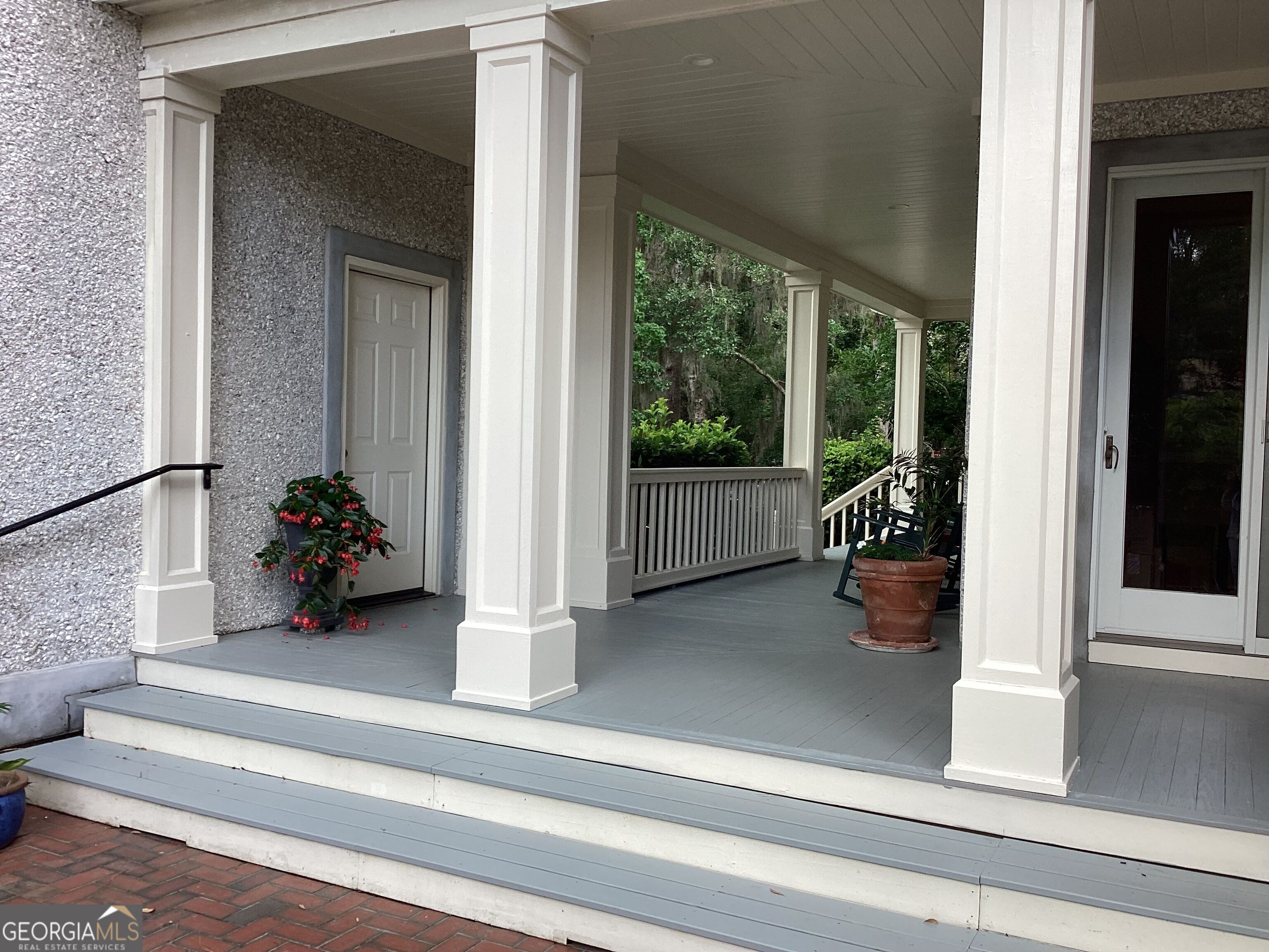17 Boundary Lane Property Photo 27