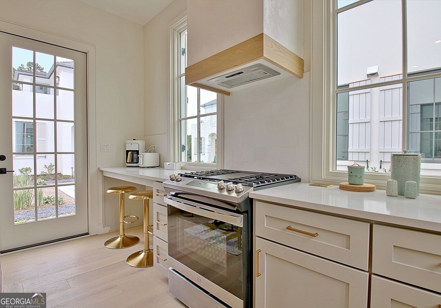 180 High Street Property Photo 2