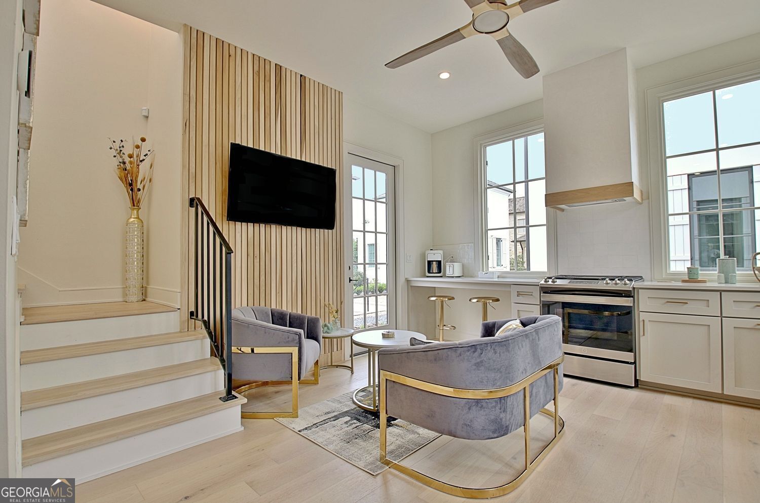 180 High Street Property Photo 4