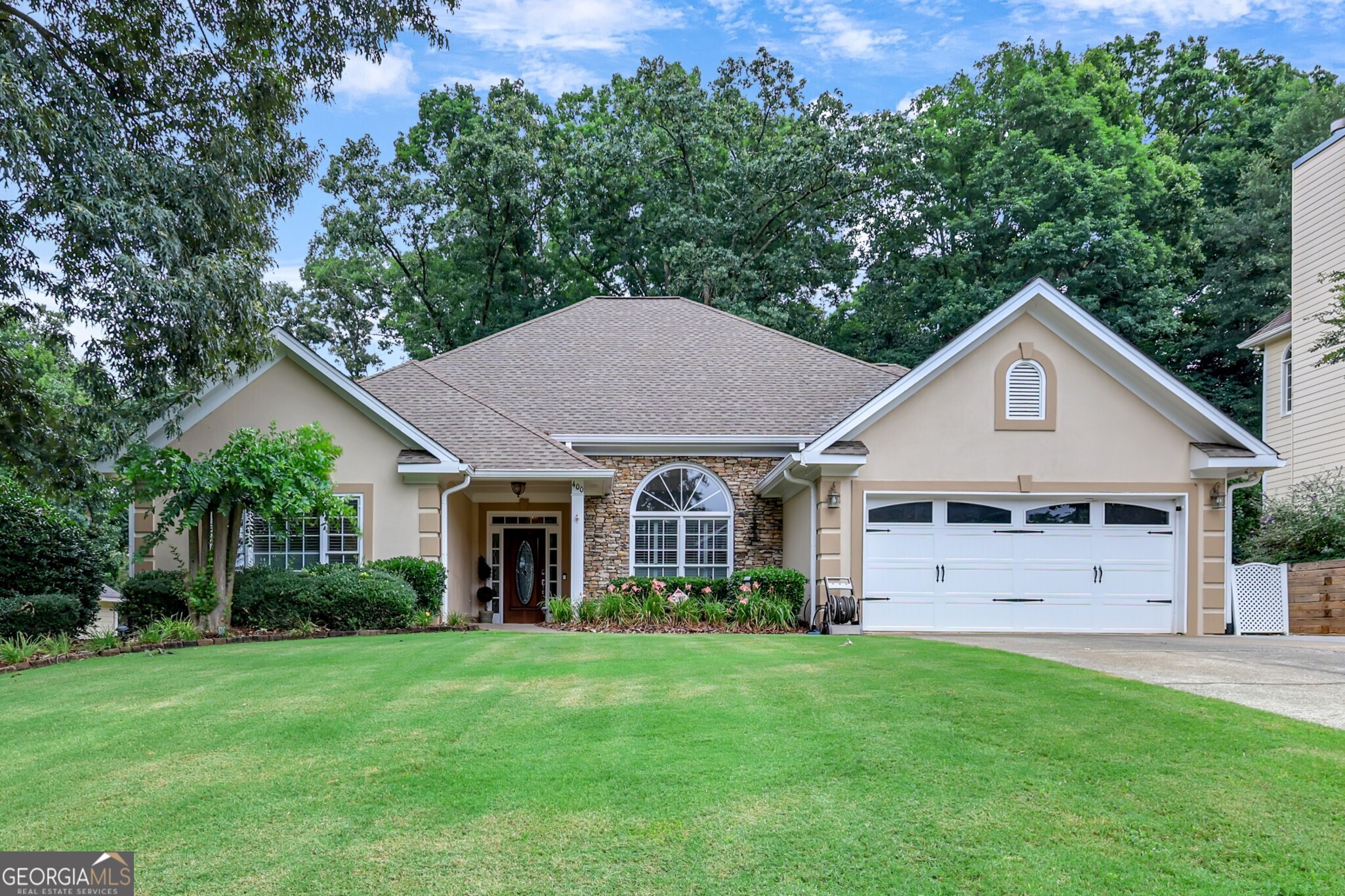 400 Chandler Court Property Photo 1