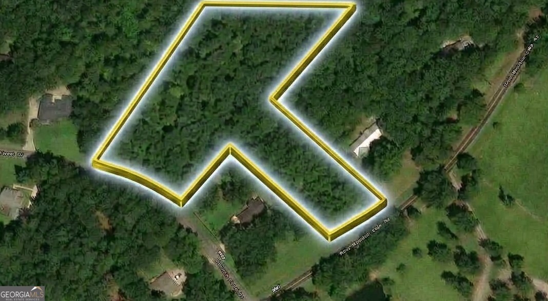 6121 Mountain Forest Drive Property Photo 2